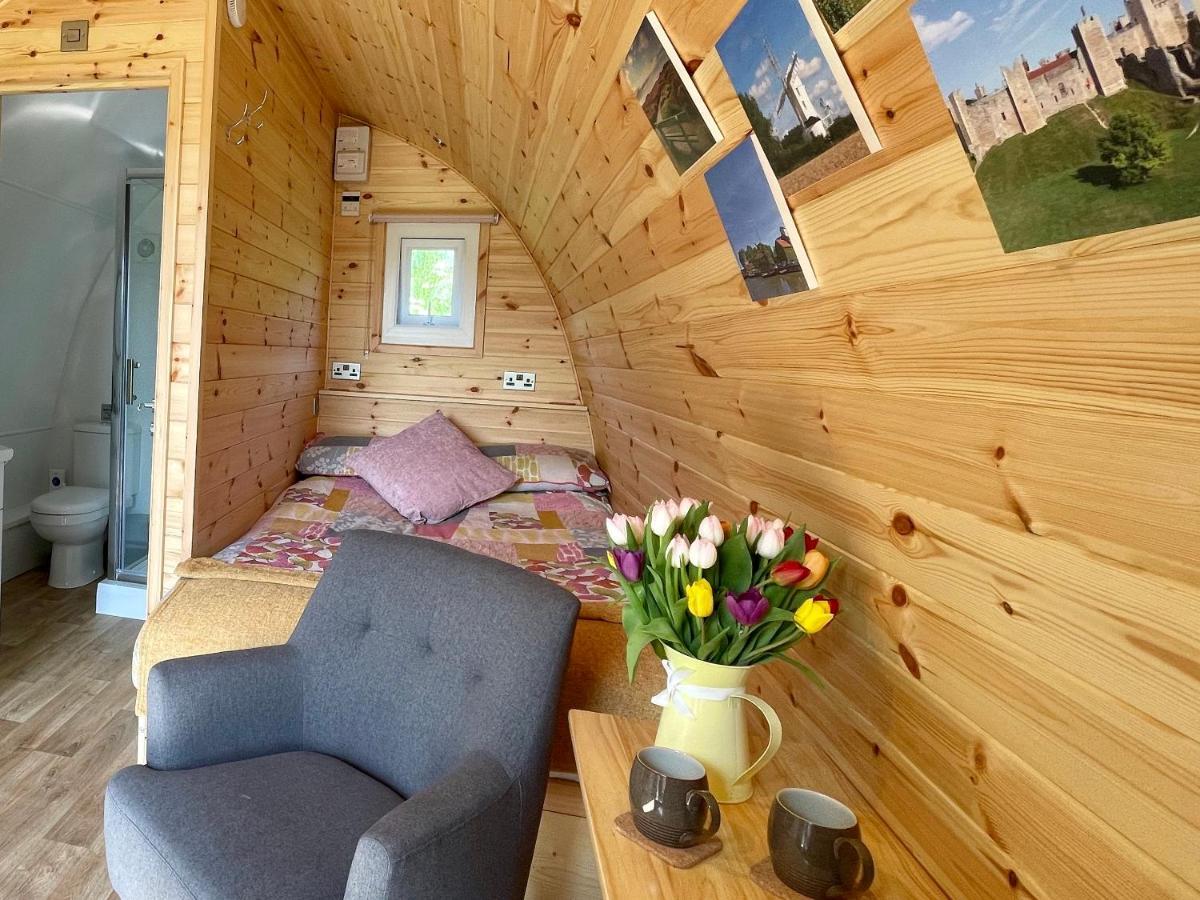 Waterpump Pod For 2 Adults With Ensuite In The Suffolk Countryside Badingham Exterior photo
